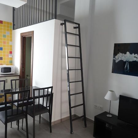 Malaga Apartamentos - Nuno Gomez, 24 Eksteriør billede