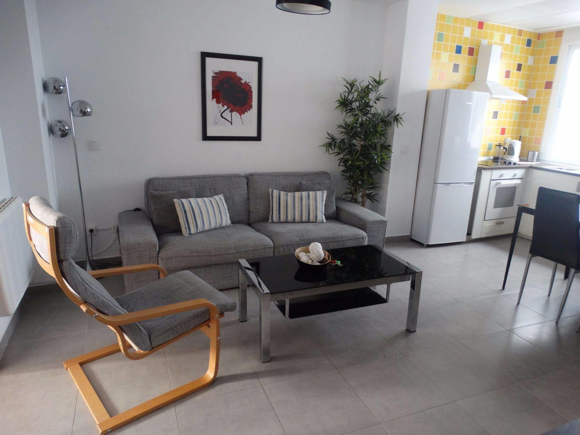 Malaga Apartamentos - Nuno Gomez, 24 Eksteriør billede