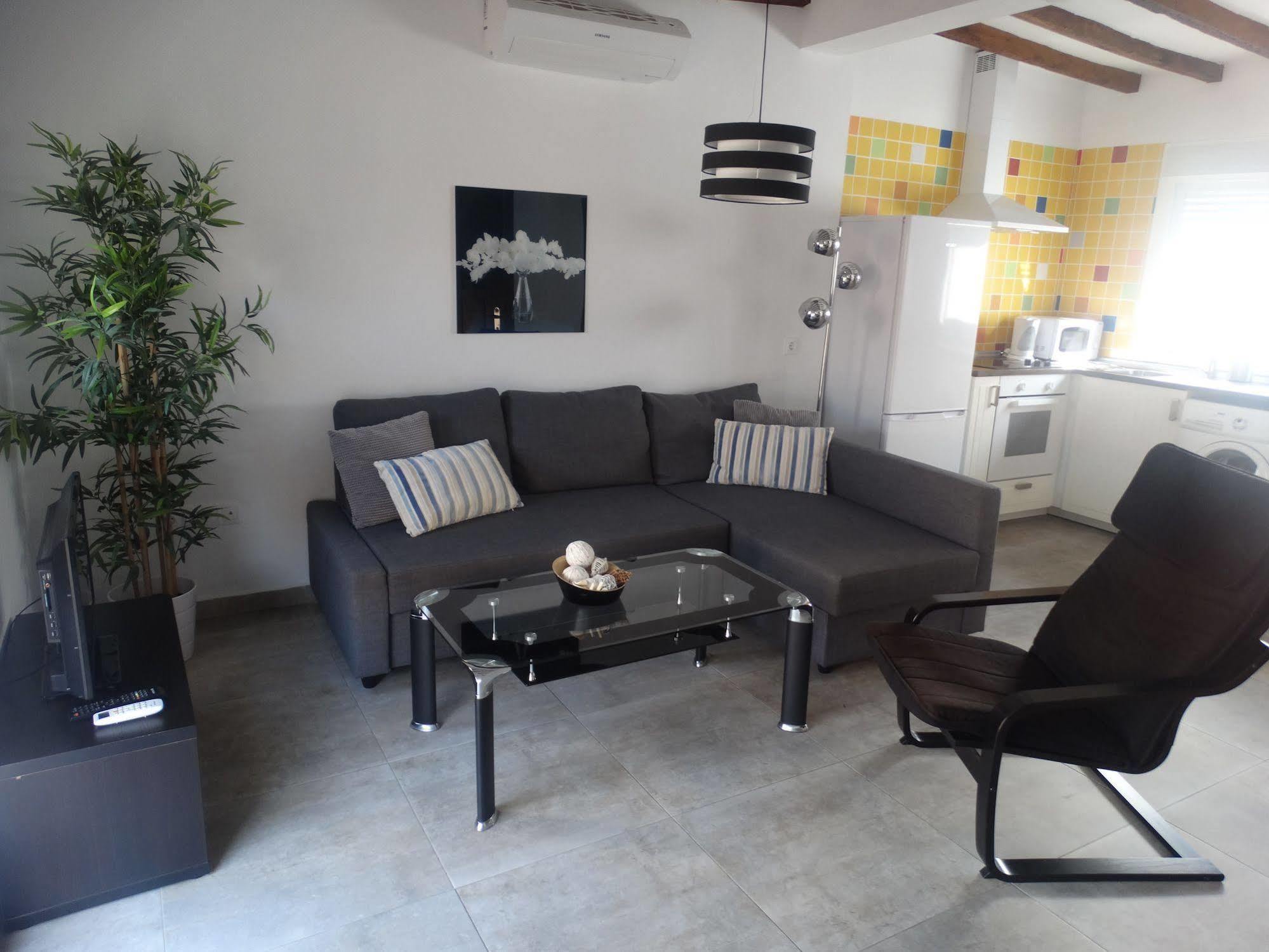 Malaga Apartamentos - Nuno Gomez, 24 Eksteriør billede