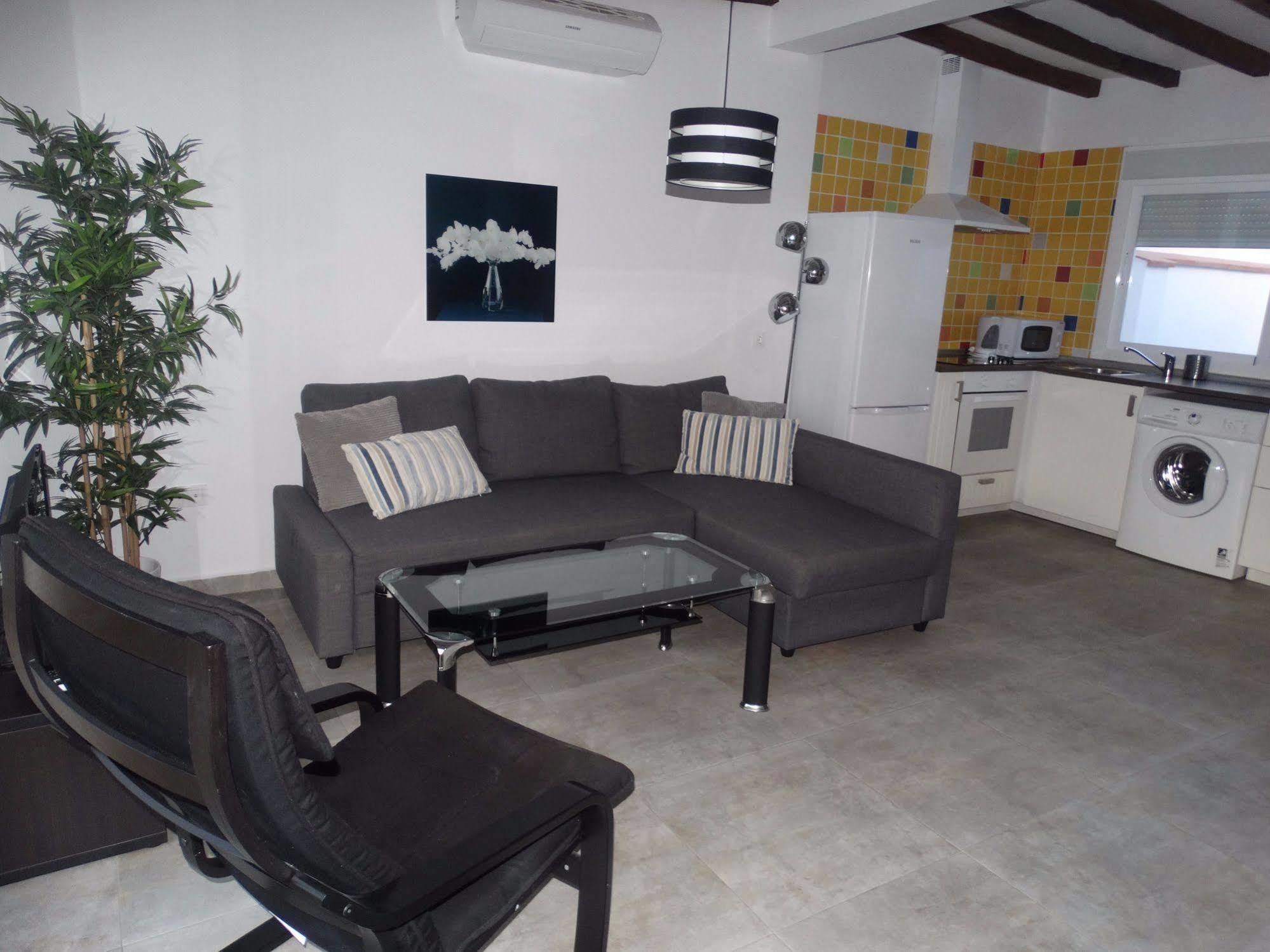 Malaga Apartamentos - Nuno Gomez, 24 Eksteriør billede