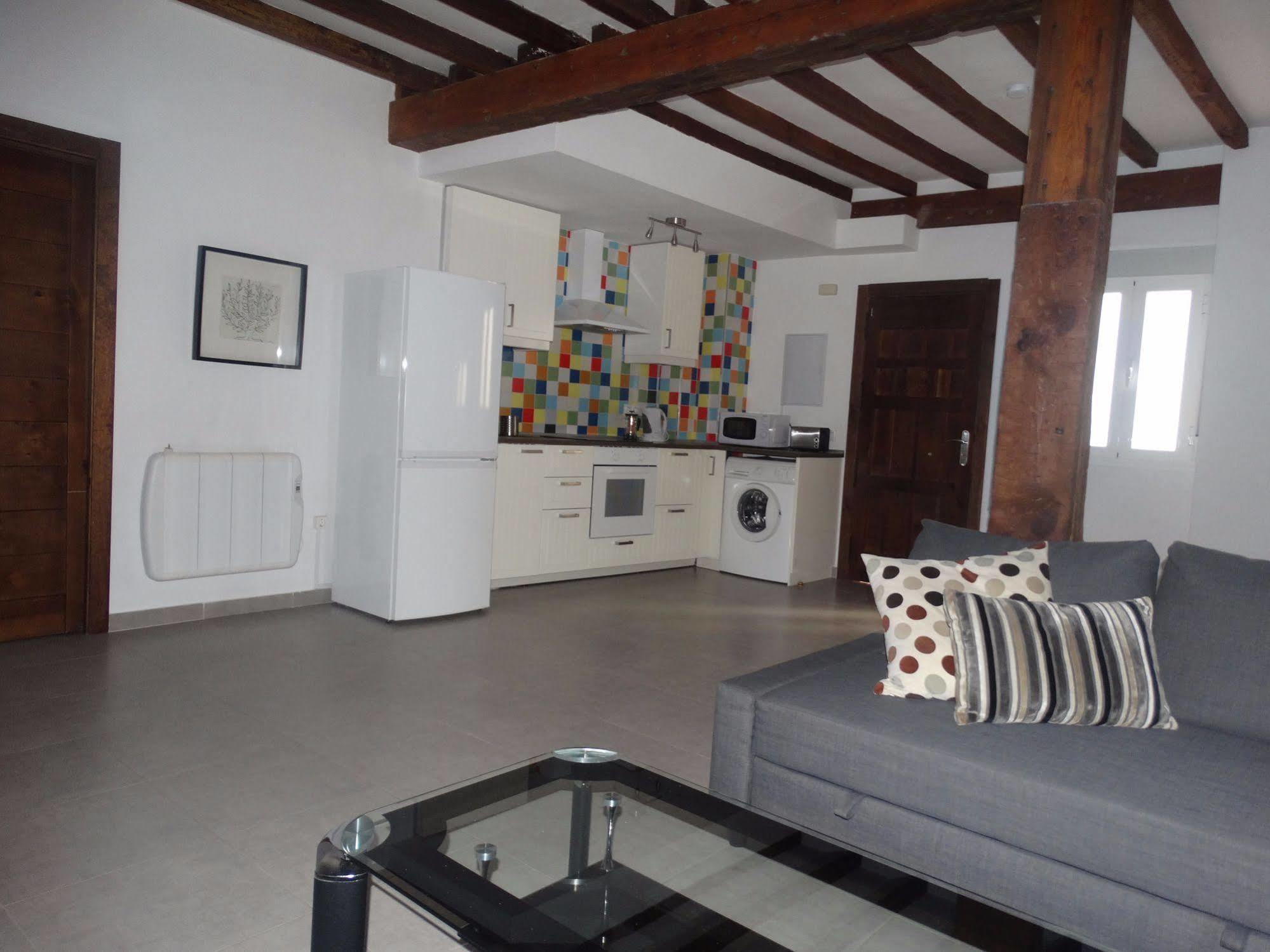 Malaga Apartamentos - Nuno Gomez, 24 Eksteriør billede