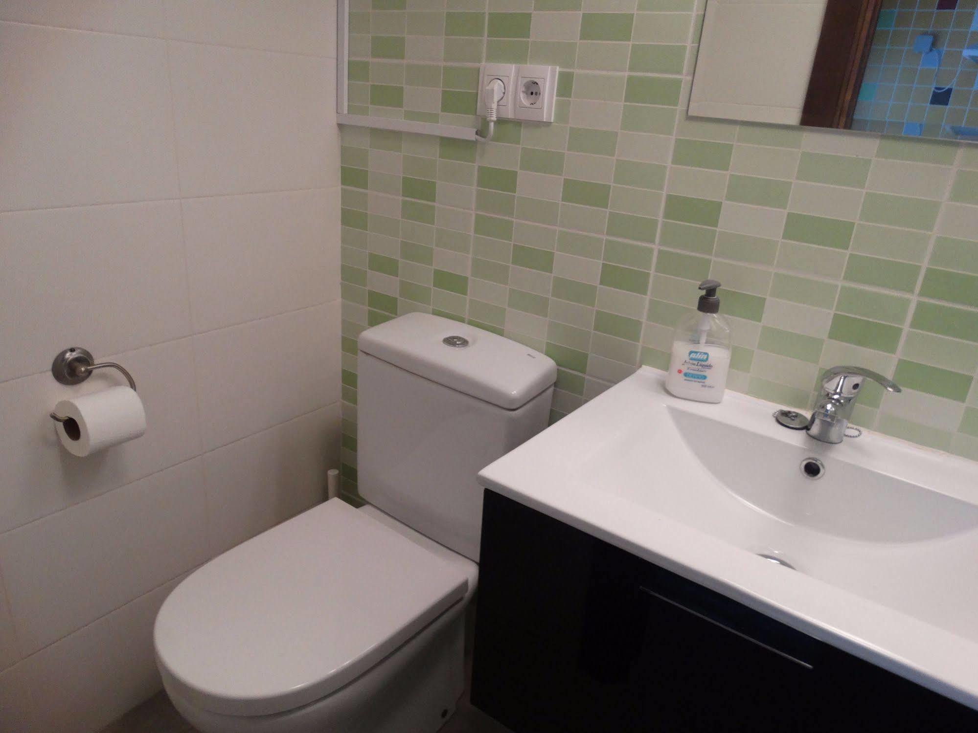 Malaga Apartamentos - Nuno Gomez, 24 Eksteriør billede